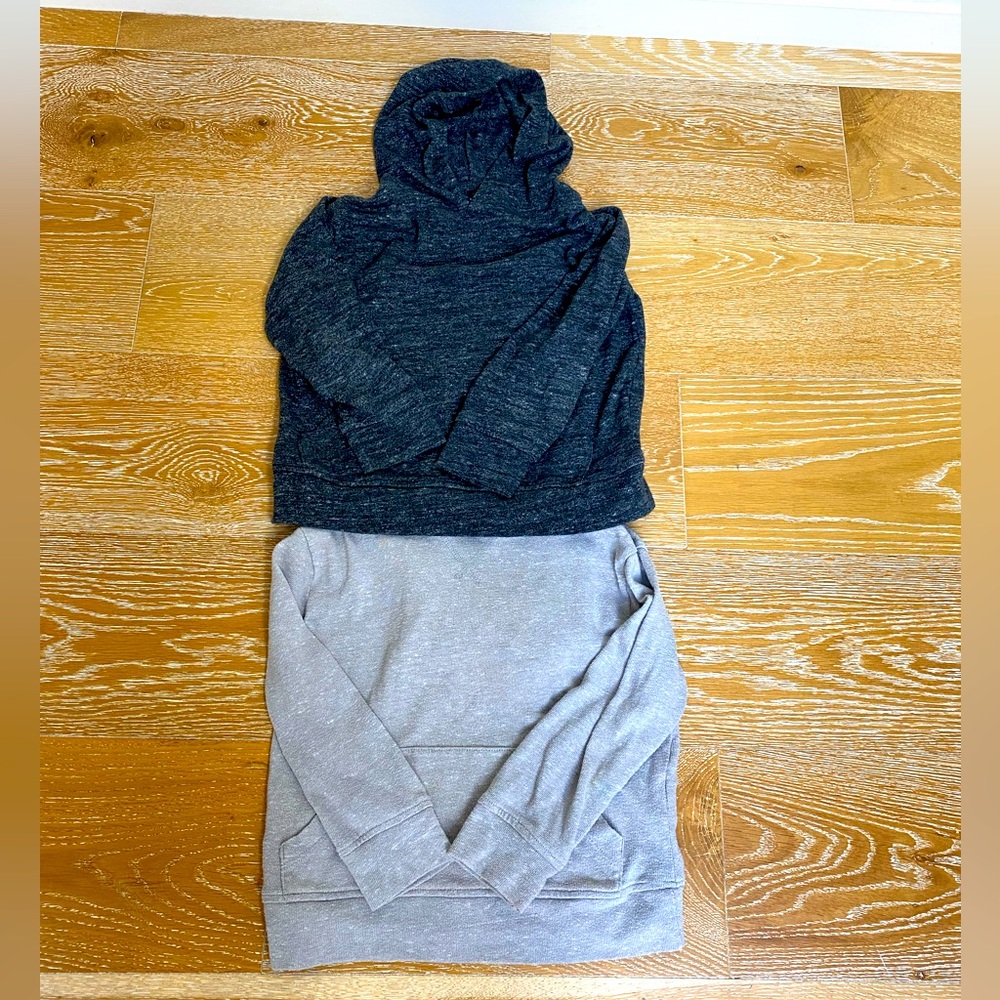 Gap Kids hooded sweatshirt/sweater. Size Small. Both shirts included in price